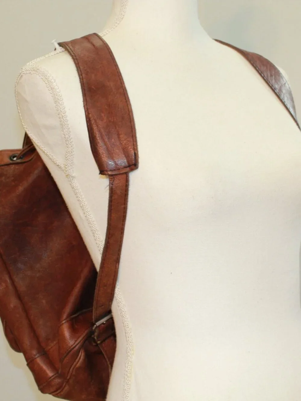 Vintage Brown Smooth Leather Drawstring Flap Close Unlined Rucksack Backpack